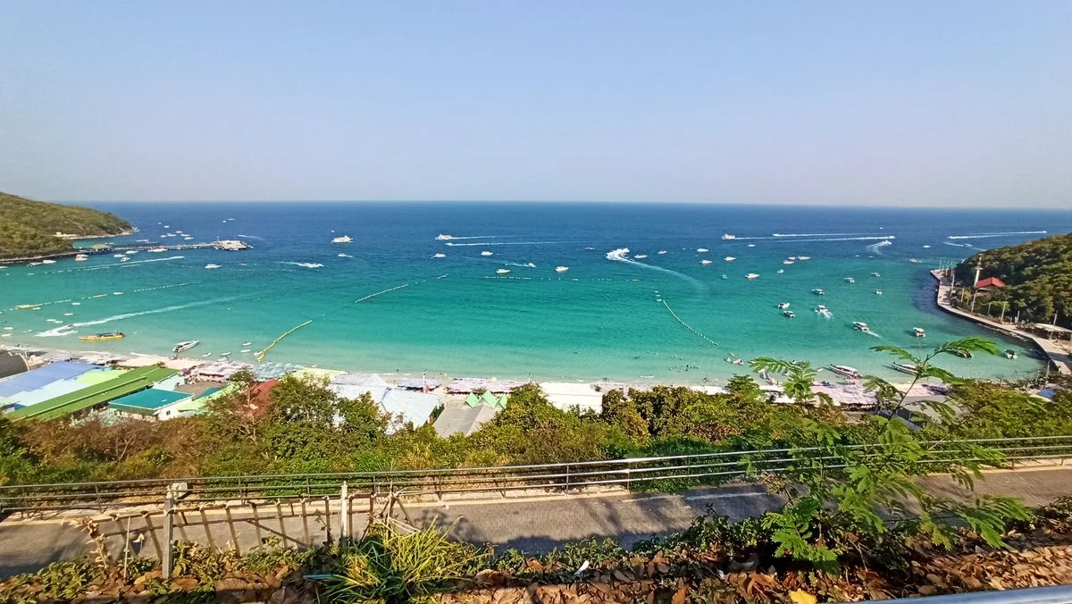 Tawaen Beach, Koh Larn Island, Thailand