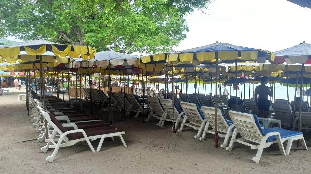 Samae Beach is much wider than Tawaen Beach.